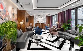 Sky Hotel